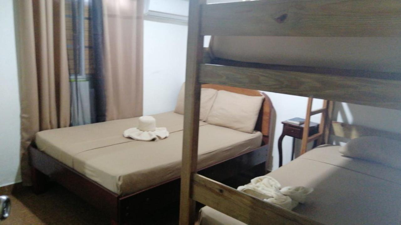 Hotel Don Chicho Бокас-дель-Торо Экстерьер фото